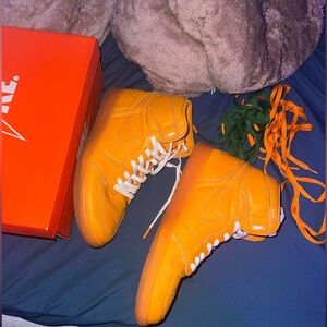 Orange Gatorade AirJordan 1 (size 11)